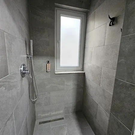 Brian's In Apartmán *
